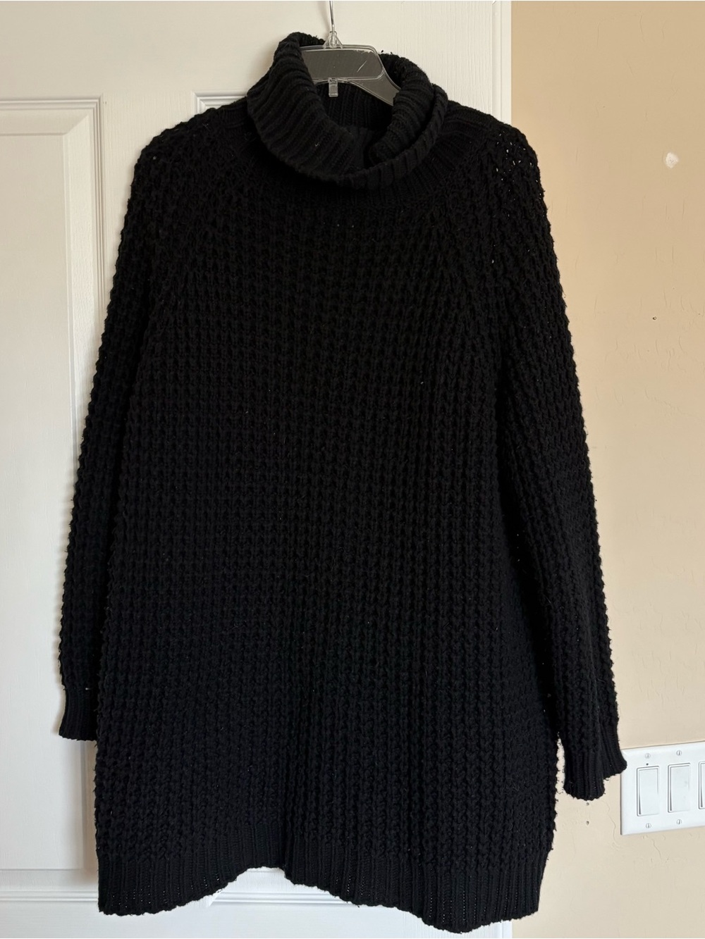 {BLANKNYC} Chunky Knit Black Sweater